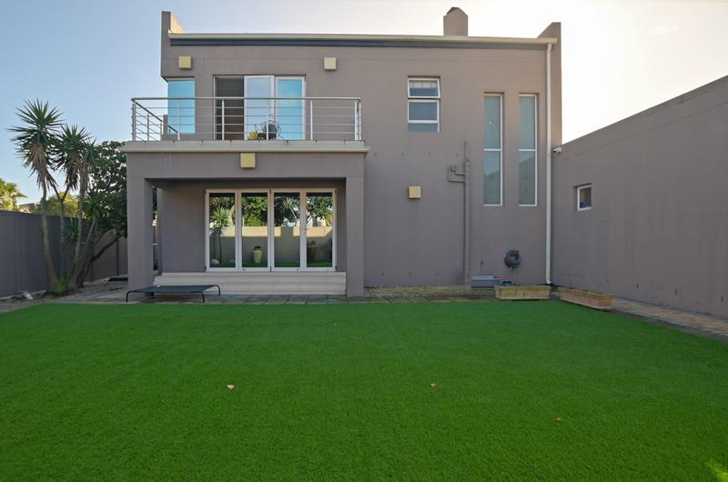 5 Bedroom Property for Sale in Parklands Western Cape